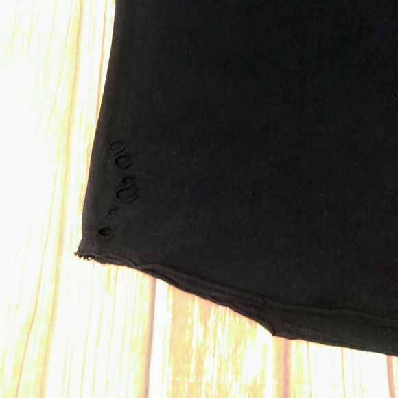 Marvel Venom Woman's Our Universe Distressed Tee - Picture 6 of 8